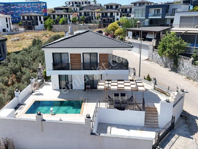 Didim Efelerde Full Eşyalı 4+1 Satılık Lüks Villa Ciddi Pazarlıklı‼️