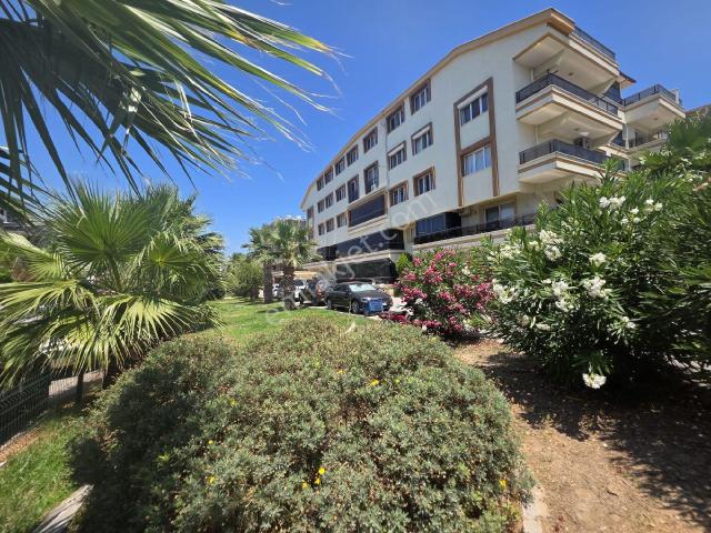 Didim Efelerde Lüks Havuzlu Sitede Satılık 2+1 Eşyalı Daire