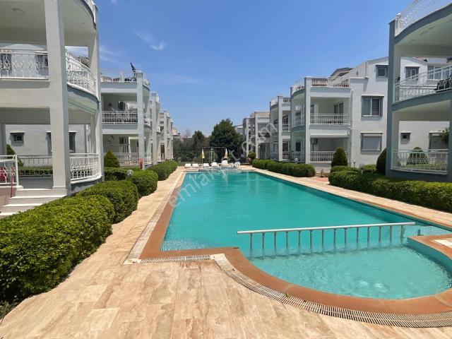 Didim Efelerde Olimpik Havuzlu Sitede İçi 3+1 Eşyalı Dubleks Daire