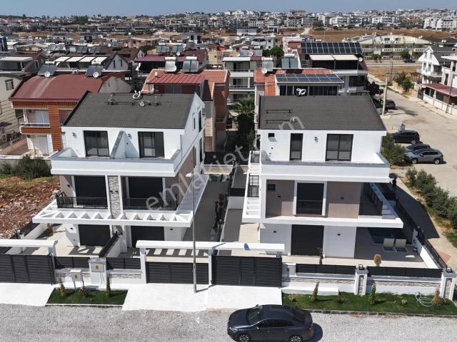 Didim Efeler'de Özel Havuzlu Villalar