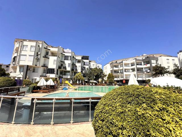 Didim Efeler'de Site İçerisinde Deniz Manzaralı Dubleks Daire