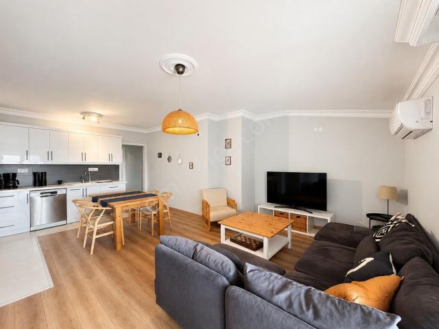 Didim Efeler'in En İyi Noktasında Eşyalı Kiralık 3+1 Dubleks