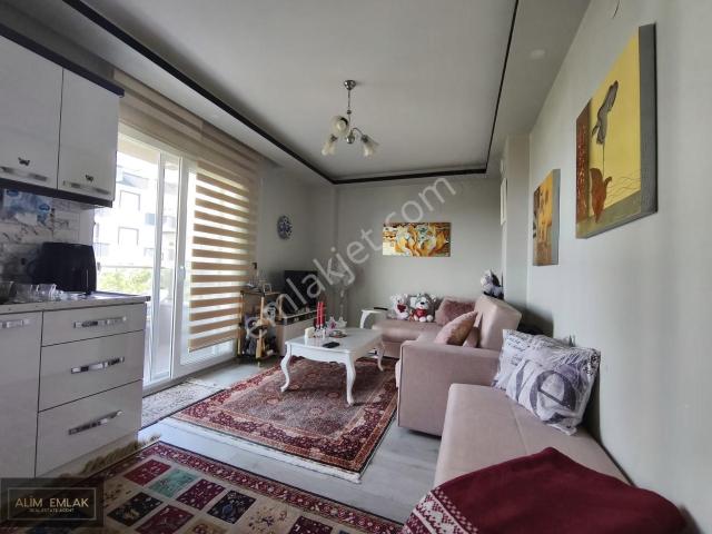 Didim Şehir Merkezinde 4 Yıllık Binada Ön Cephe 1+1 Daire