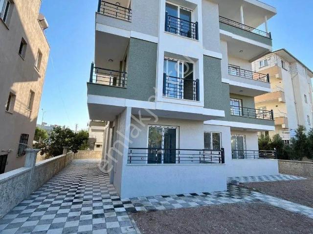 Didim hısar mahallesinde İskanlı Ara Kat Ön ️cephe Sıfır 2+1 daire