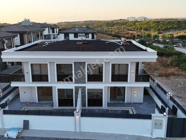 Didim Hisar Mahallesinde 3+1 Havuzlu Satılık İşçilik Güzeli Lüks Villa