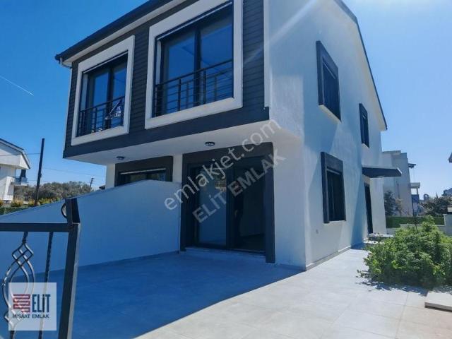 Didim Hisar Mahallesinde, Bahçeli 2+1 Villa.