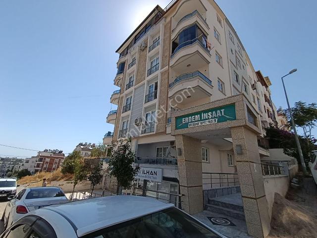 Didim Hisar'da Ara Kat Asansörlü Kiralık 2+1 Ayrı Mutfak Daire