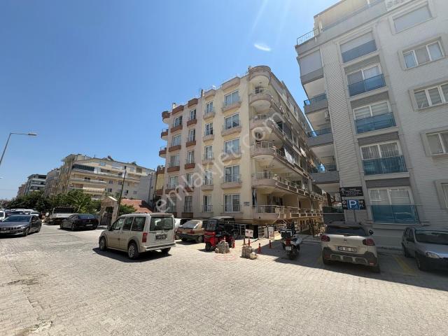 Didim Merkezde 130 M2 2+1 Ayrı Mutfak Daire