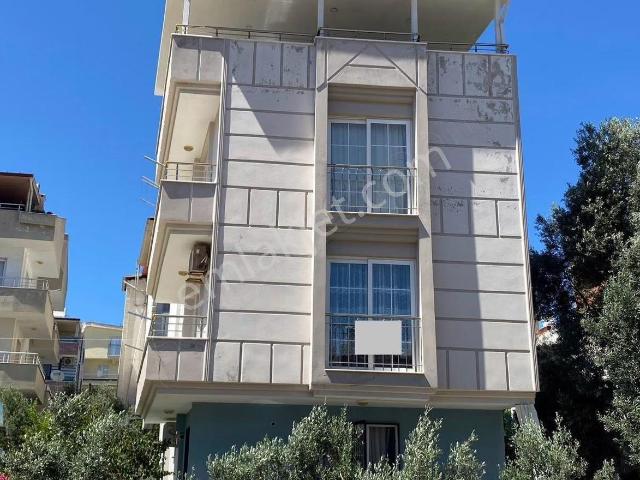 Didim Merkezde 2+1 Ayrı Mutfak Geniş Ara Kat Daire