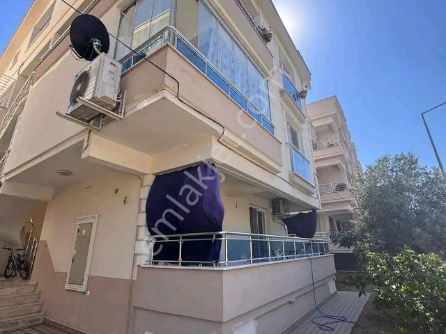 Didim Merkezde Acil Satılık Katta Tek 3+1.daire