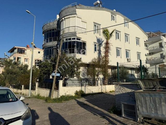 Didim Merkez'de Eşyalı 4+1 Geniş Dubleks Daire