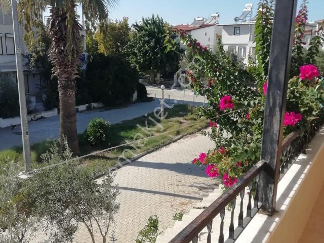 Didim Retürk’ten  Akevler Sitesi’nde Denize Yakın, Eşyalı 4+1 Geniş Daire!