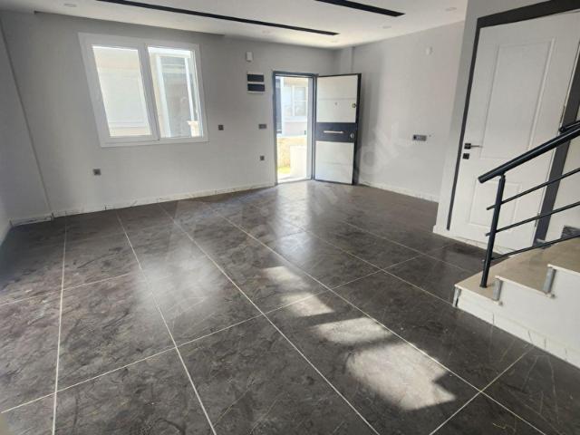 didimde denize 700 metre mesafede bahçeli 3+1 acik mutfak villa