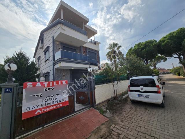 Didimde Denize 2 Dakika Yürüme Mesafesinde Satılık 4+1 Bahçeli Villa
