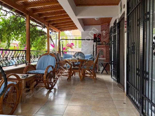 Didimde Denize Sadece 200 Metre Mesafede 4+1 Fourleks Villa