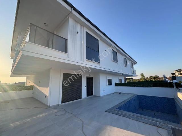 Didim'de Havuzlu Akıllı Sistemli Kelepir 3+1 Villa