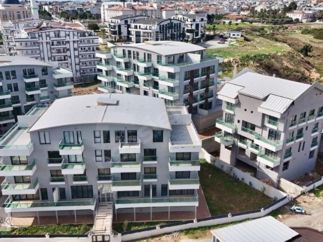 Didim'de Havuzlu Sitede 2+1 Sıfır Daire