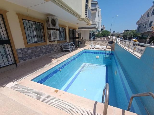 didim'de Kiralık 3+1 Havuzlu Villa