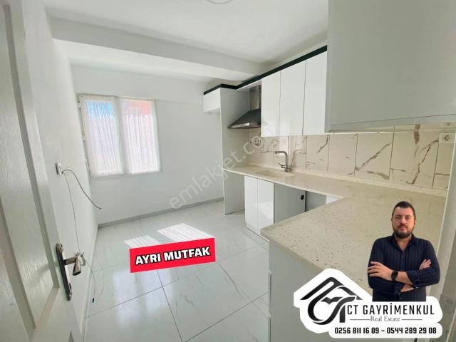 Didim'de Kiralık Atatürk Bulvarı Üzerinde 2+1 Ayrı Mutfak Geniş Büyük Daire !