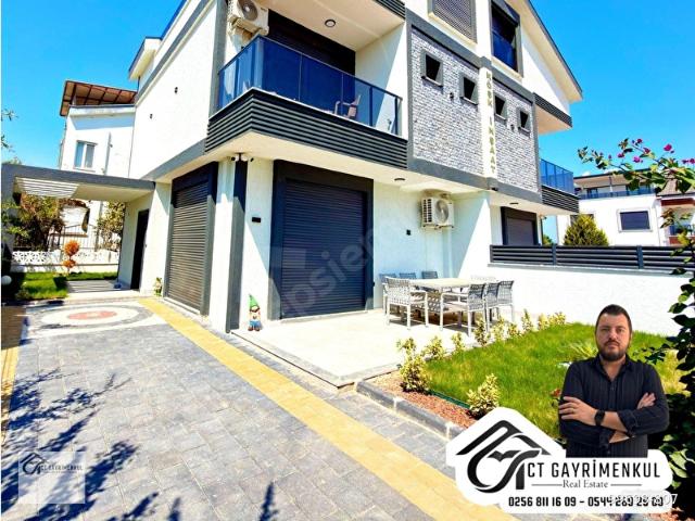 Didim'de Satılık 3+1 Sıfır Full Eşyalı Müstakil Bahçeli Triplex Ön Cephe Denize Yakın Villa !