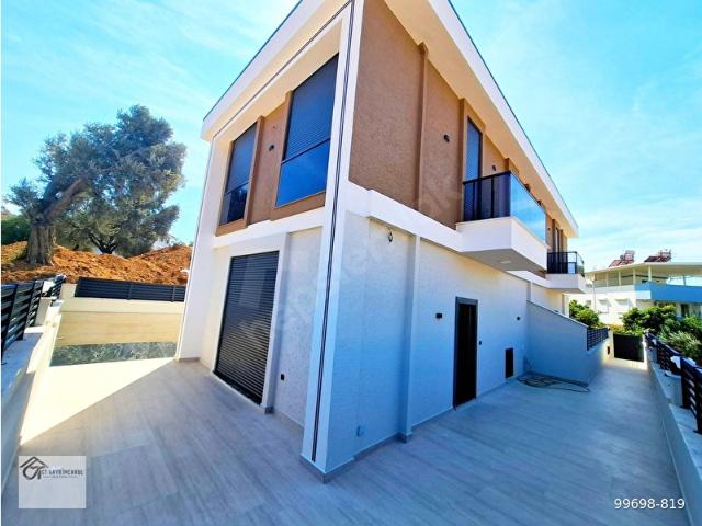 Didim'de Satılık 3+1 Sıfır, Havuzlu, Ön Cephe Ultra Lüks Çok Hesaplı Denize Yakın Müstakil Villa !