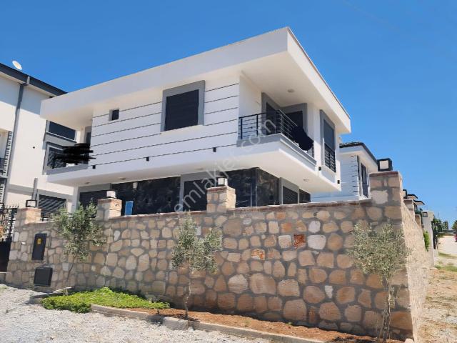 Didim'de Satılık Tam Müstakil Sıfır Havuzlu 3+1 Villa