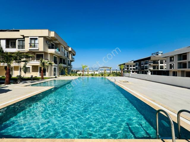 Didim'in Merkezinde Havuzlu Site İçinde Daire Ve Dubleksler