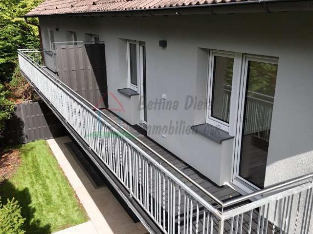 DIETZ: 3 Zimmer Wohnung im 1. OG im energetisch sanierten 7 FH m. Balkon n. Godelsberg und Waldrand!