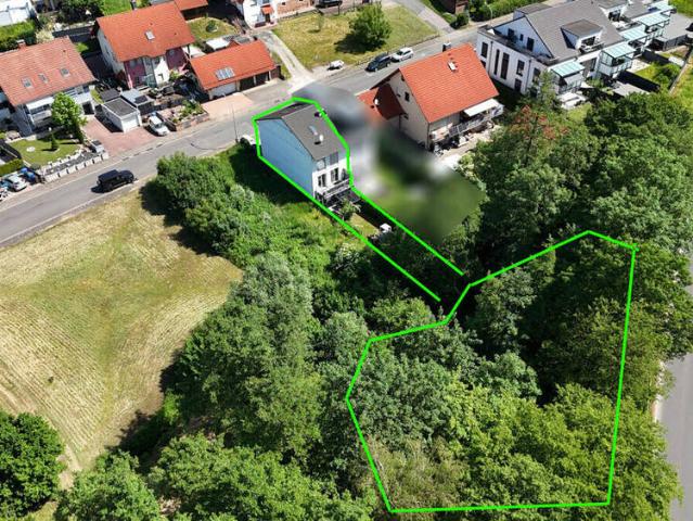 DIETZ: Junges Familienhaus mit 837 m² großen, idyllischen Waldgrundstück in Laufach!