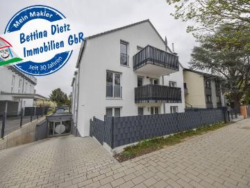 DIETZ: Moderne 3 Zimmer Wohnung in Dieburg! mit 2 Tiefgaragenstellplätzen und sonnigem Balkon!