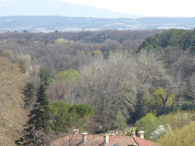 DIEULEFIT 26220 – Propriété rénovée 15 pièces – 7 chambres 330 m² Piscine 54 m² Au cœur d’un domaine boisé Terrain 12 ha de forêt exploitée