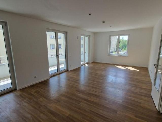 Die Alboingärten warten auf Sie Neubau Wohnanlag in Tempelhof 4 Zimmer Wohnung mit Balkon