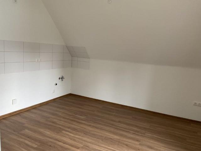 Die gefällt mir: günstige 2 Zimmer Dachgeschosswohnung