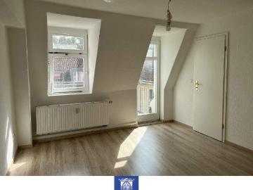 Die ersten eigenen vier WÃ¤nde! Balkon, Tageslichtbad, separate KÃ¼che!
