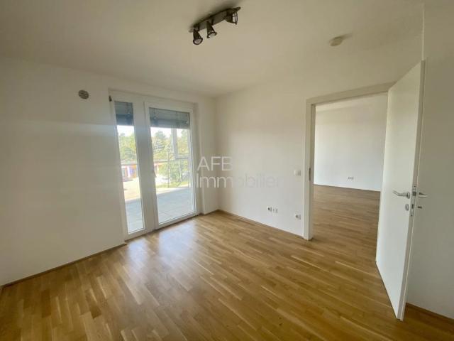 Die ersten 3 Monate mietfrei 2 Zimmer Genossenschaftswohnung mit riesiger Loggia zu vermieten