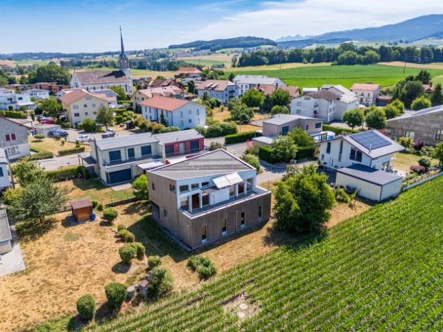 Die freistehende Villa des Architekten mit herrlichem Blick auf den Moléson