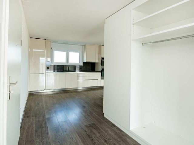 Die perfekte Wohnung für Ihre Familie mit grossem Balkon