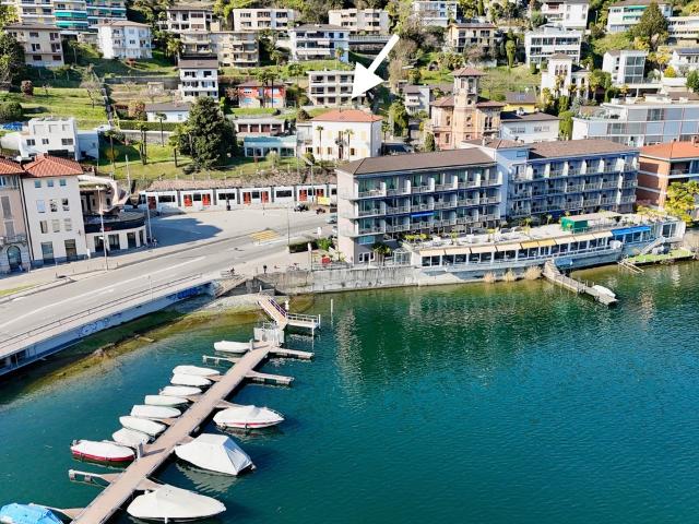 Prestigeträchtiges 19. Jahrhundert Borghese Anwesen mit Seeblick in Ponte Tresa