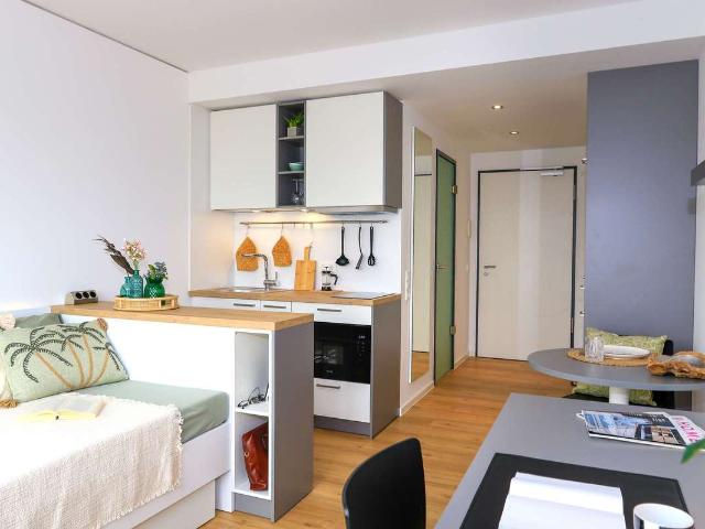DIE ZIMMEREI | Dein Winter in Frankfurt: Möbliertes 1‑Zimmer‑Apartment am Campus Riedberg|Basic Bude