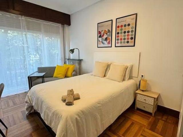 Diego Lopez Haroko Kale Nagusia, Bilbao, Basque Country 48009