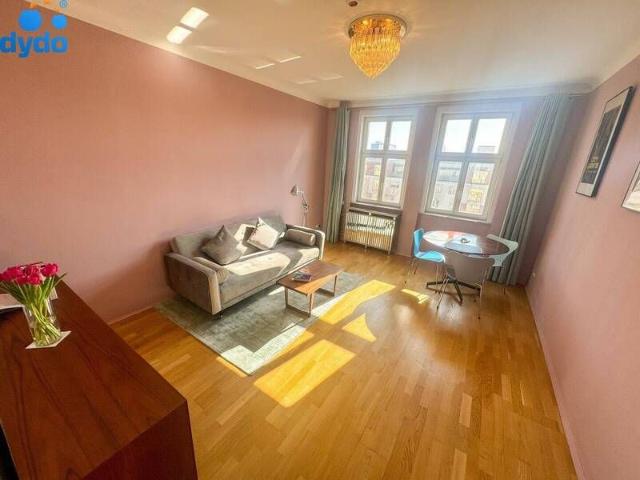 Diese Zweizimmerwohnung in bester City Lage wartet auf Sie + EBK + Keller