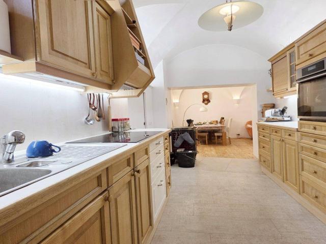 Diese einzigartige Wohnung vereint historischen Charme mit modernster Technik