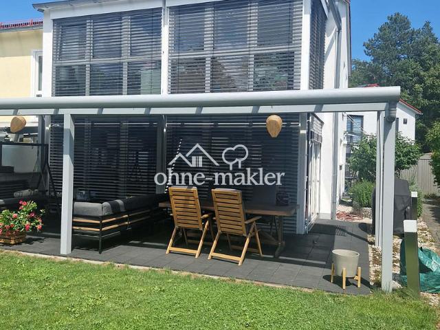 Diese moderne DHH steht für Sie und Ihre Familie in Unterschleißheim Hollern bereit