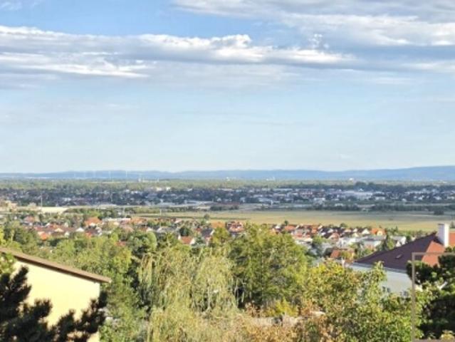 DIESER AUSBLICK! Modern wohnen über den Dächern von Bad Vöslau
