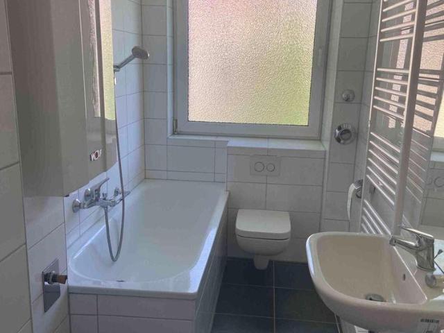 Dieser schnuckeligen 2 Zimmerwohnung mit Balkon können Sie nicht widerstehen!