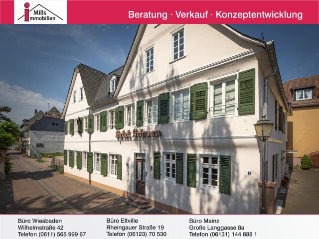 DIESES HAUS WIRD SIE ÜBERRASCHEN Historisches Anwesen mit vier Wohnungen direkt am Rhein