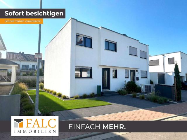 Dieses Traumhaus wartet auf Sie! Jetzt den Innenausbau individuell gestalten! FALC Immobilien