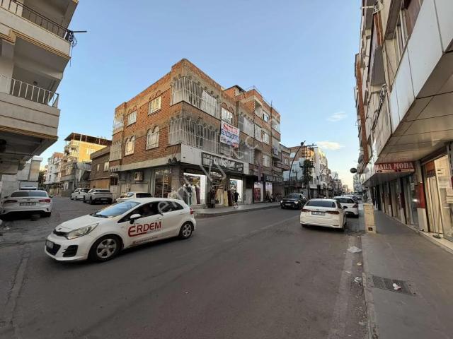 Diesten Merkezi Konumda Müstakil Bina Fırsatı!