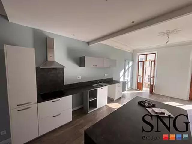 Digne les Bains 04000 Location appartement 4 pièces t4 au dernier étage