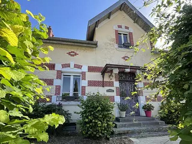 Digoin 71160 Achat / Vente maison 8 pièces t8